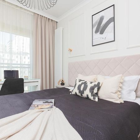 Mennica Residence Central Apartment By Renters Prestige Warsaw Ngoại thất bức ảnh