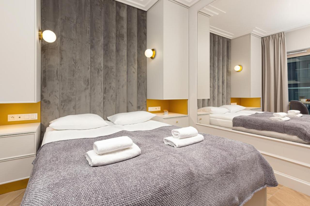 Mennica Residence Central Apartment By Renters Prestige Warsaw Ngoại thất bức ảnh