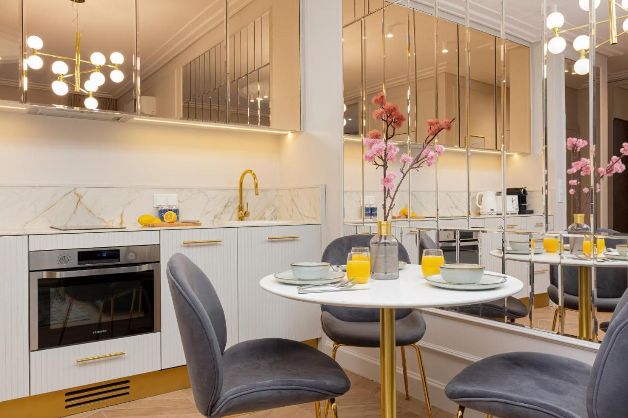 Mennica Residence Central Apartment By Renters Prestige Warsaw Ngoại thất bức ảnh