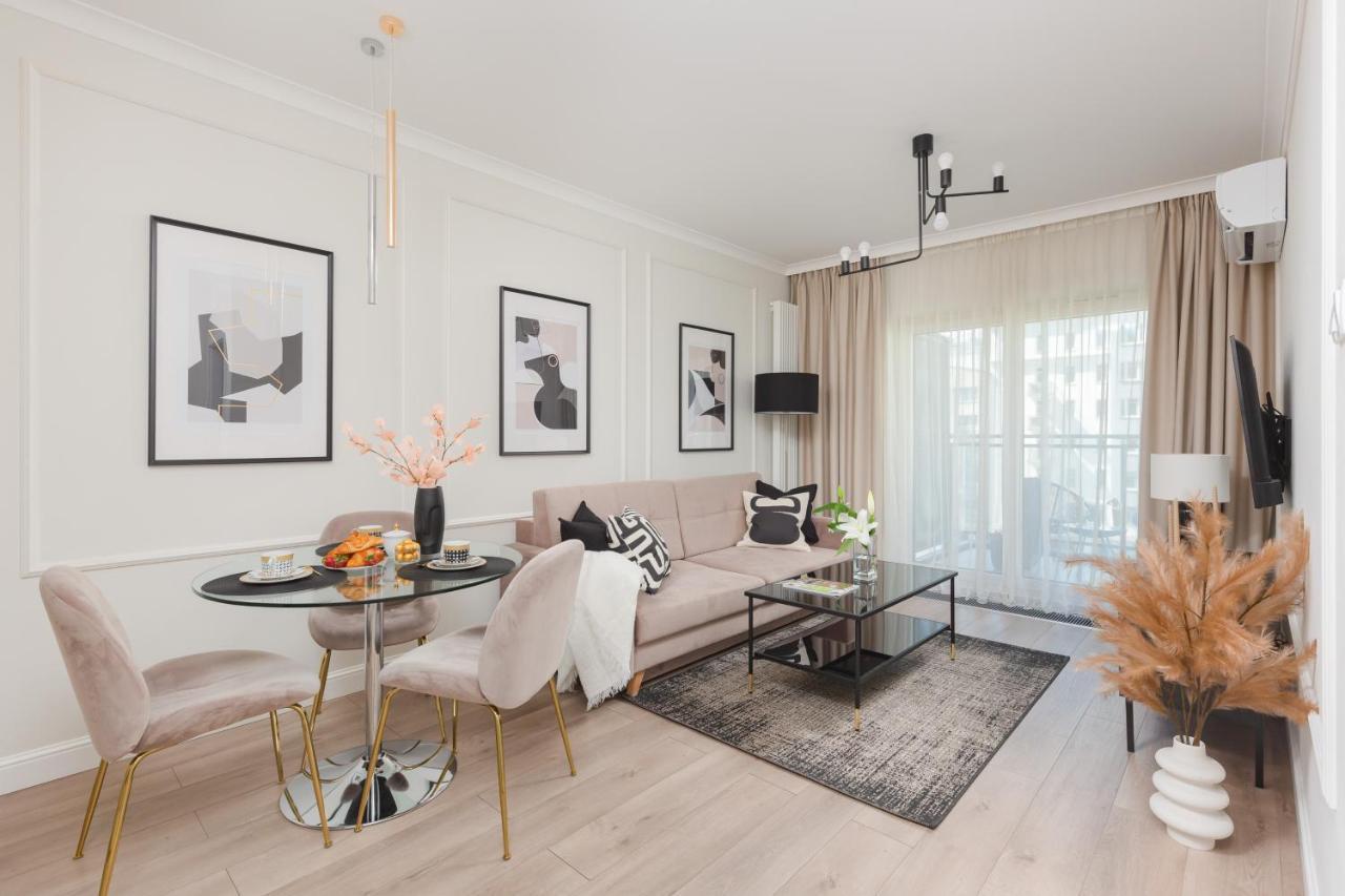 Mennica Residence Central Apartment By Renters Prestige Warsaw Ngoại thất bức ảnh