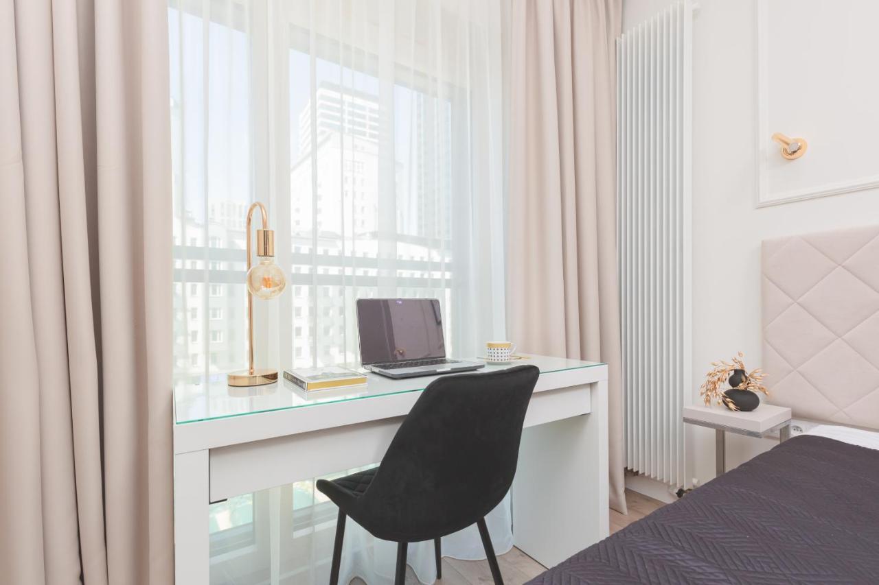 Mennica Residence Central Apartment By Renters Prestige Warsaw Ngoại thất bức ảnh