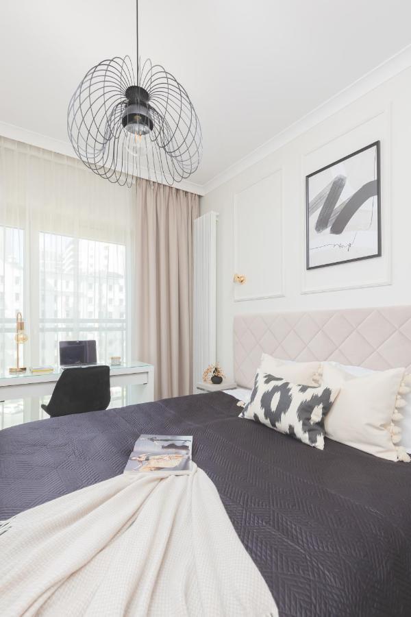 Mennica Residence Central Apartment By Renters Prestige Warsaw Ngoại thất bức ảnh