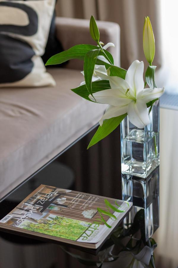 Mennica Residence Central Apartment By Renters Prestige Warsaw Ngoại thất bức ảnh
